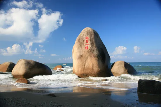 化身藍海衛(wèi)士，守護三亞海濱丨MK体育環(huán)境首個“海域保潔”項目正式簽約進場